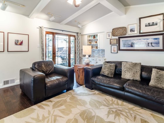 614 Parkview-0118-25NTREIS